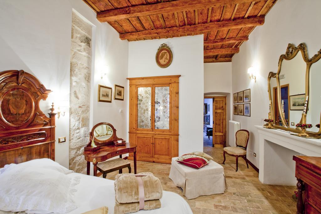 B&B Il Marchese Del Grillo Sulmona Zimmer foto
